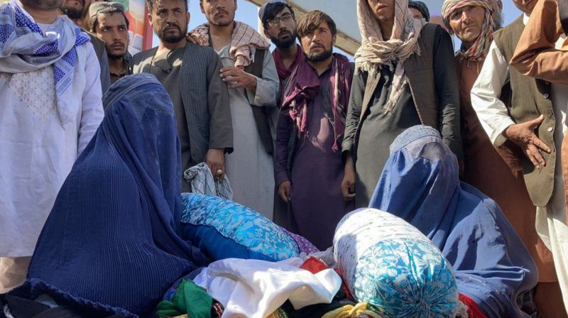 অর্ধাহারে অনাহারে কাটছে আফগানদের জীবন
