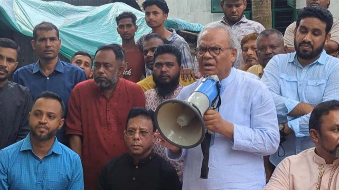তারেক রহমানের নিদের্শে শহীদ পরিবারের পাশে রিজভী