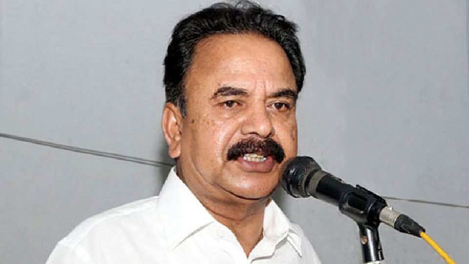 দেশকে রক্ষা করতে জনগণের পাশে দাড়ান:গয়েশ্বর