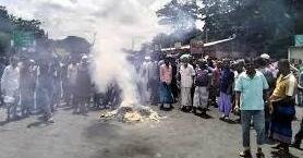 ফরিদপুরে ভাঙ্গা উপজেলা-থানায় হামলা, ভাঙচুর-আগুন