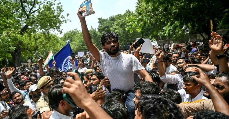 ভারতের জেন-জি কী চায়, মোদীর গদি কি টিকবে?