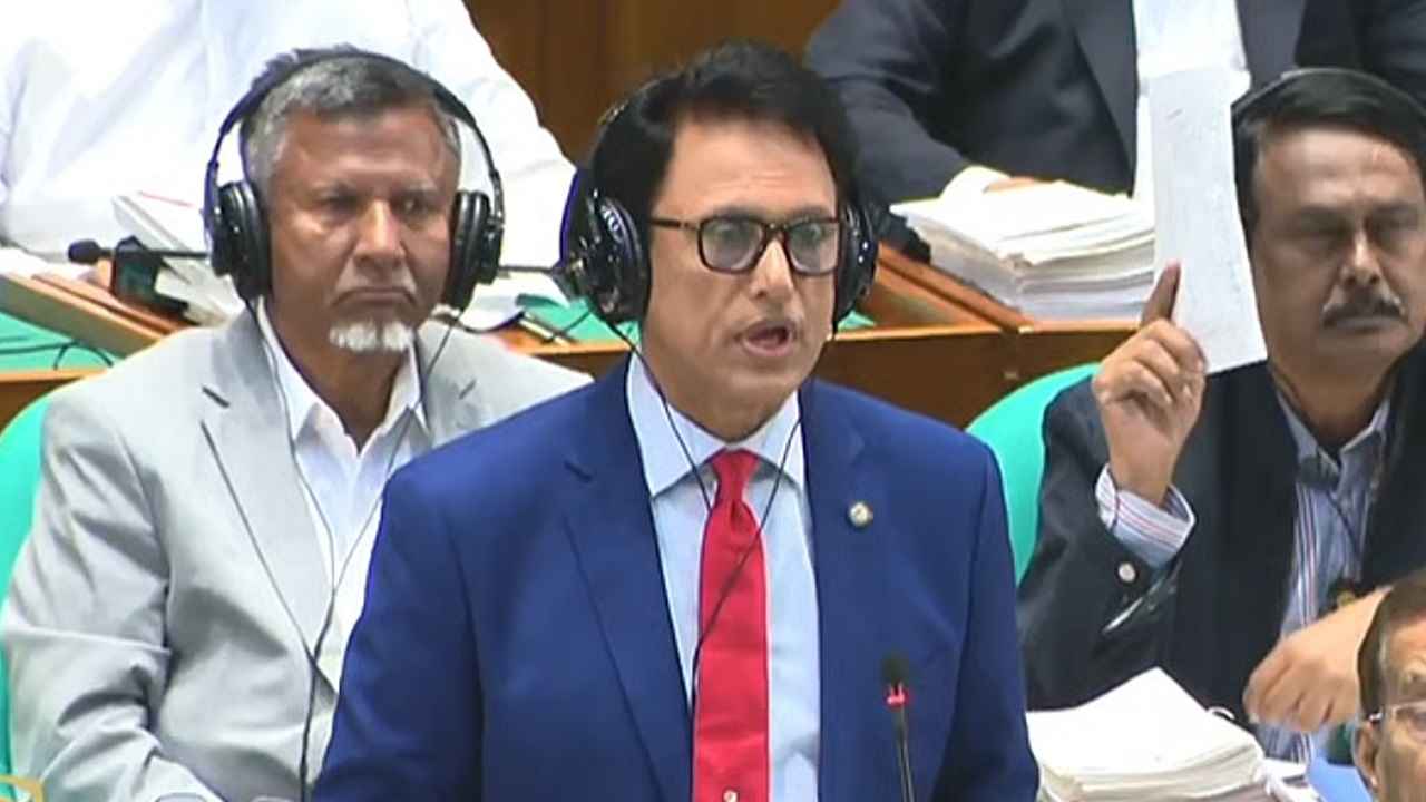 শিক্ষামন্ত্রী এহসানুল হক মিলনের দুঃখ প্রকাশ